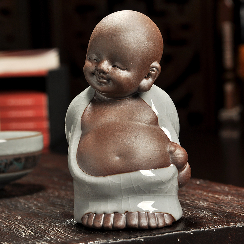 Howe auspicious fine young monk purple sand tea pet figure of Buddha up your up pet manually tea elder brother play tea tea accessories