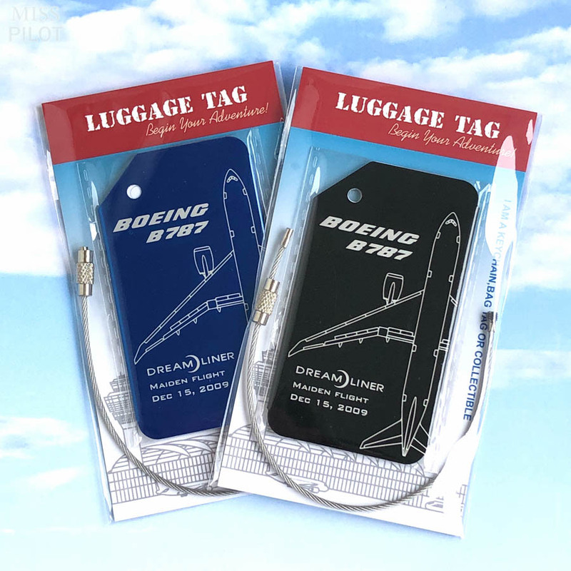 Passenger Aircraft Boeing 787 Airbus 320 Alloy Luggage Tag Imitation Leather Aviation Crew Pilot Badge Keychain