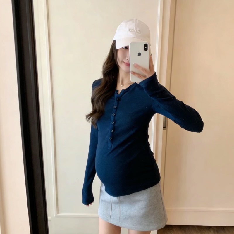 Maternity Pure Cotton Top, New Spring and Autumn Fashion Button-Up T-Shirt, Casual and Versatile, ins Style, Outerwear Nursing Shirt with Open Buttons Maternity Pure Cotton Top, New Spring and Autumn Fashion Button-Up T-Shirt, Casual and Versatile, ins Style, Outerwear Nursing Shirt with Open Buttons