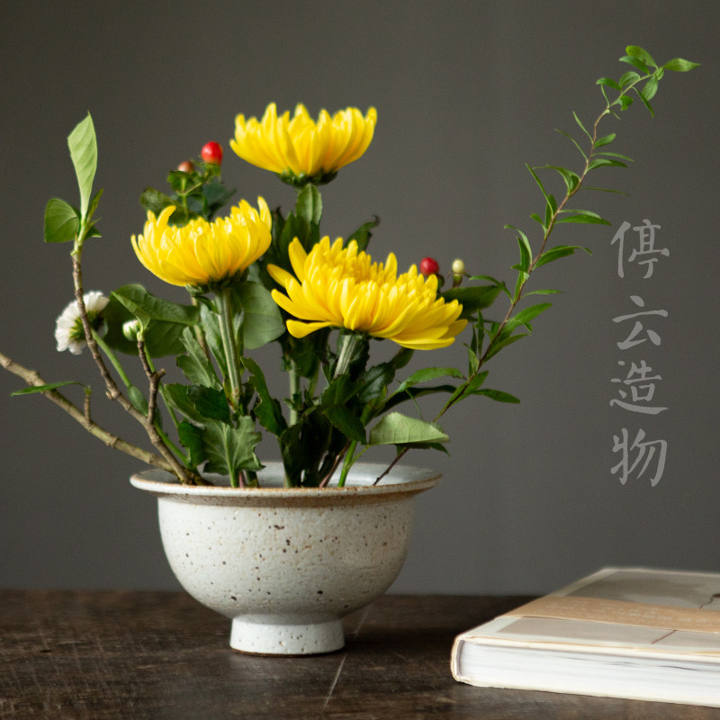 Handmade coarse pottery retro high foot water plate flower plate Zen will wild glaze bowl-shaped flower vessel Chinese flower art Ohara flow