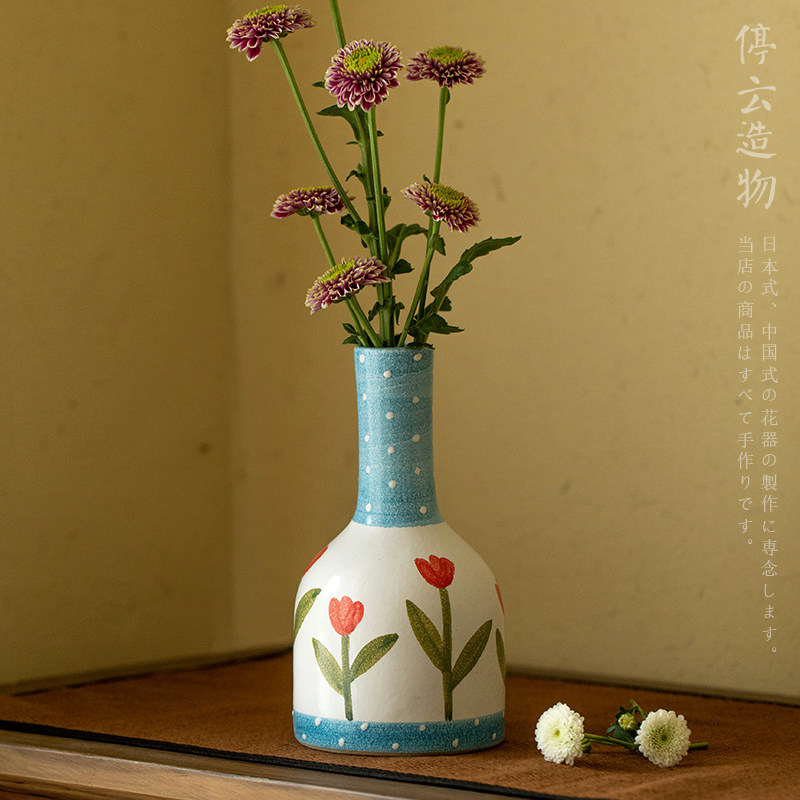 Hand-painted ceramic small vase Japanese retro ins living room dining table flower arrangement decoration wedding new house wedding room decorations