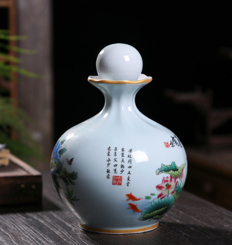 An empty bottle of jingdezhen ceramics with gift box home three catties 5 aged liquor jar archaize wind creative little hip