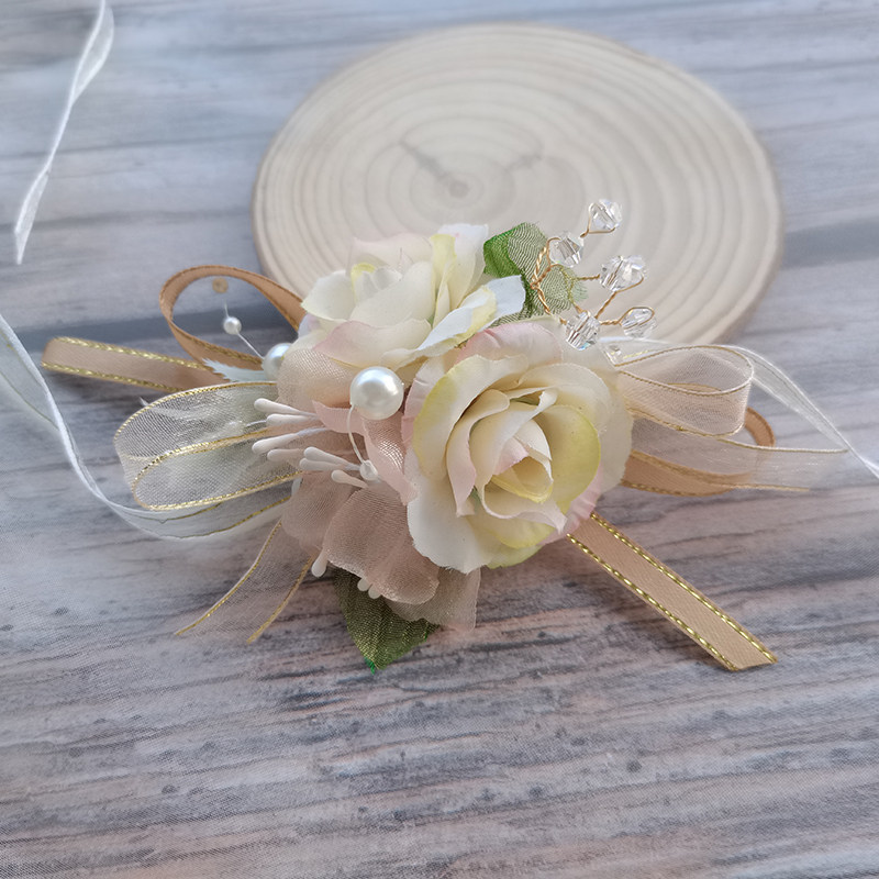Hand flower bridesmaid wedding corsage groom bride wedding Mori small fresh sister wrist flower best man corsage Korean style