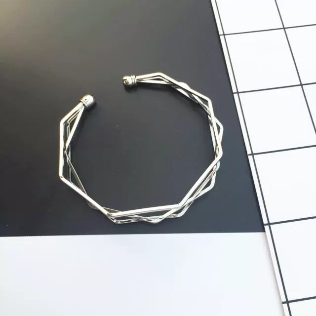 Châu âu và Hoa Kỳ gió tối giản tính cách hoang dã tính khí hình học ba chiều đa giác kim cương mở bracelet trang sức sinh viên Hàn Quốc phiên bản vòng tỳ hưu