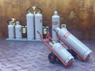 taobao agent Genuine TOYS CABIN 1/24 mini simulation gas cylinder gas cylinder scene decoration gashapon spot