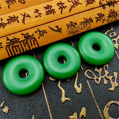 Защитный амулет, пряжка, стеклянное ожерелье, подвеска подходит для мужчин и женщин, изумрудный аксессуар для влюбленных