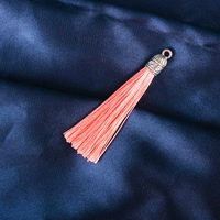 Розовая гуашь