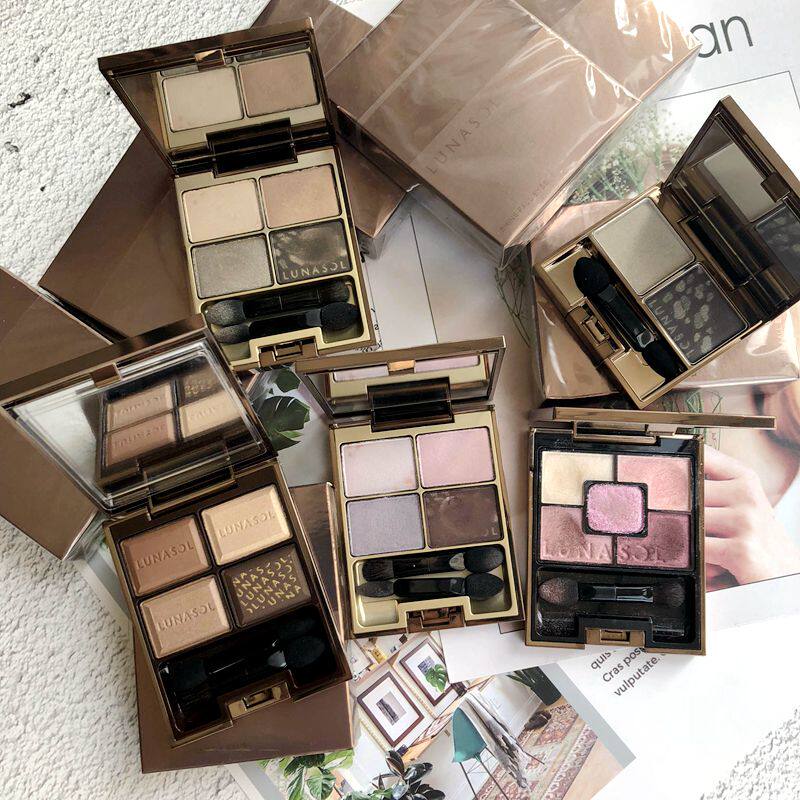 Spot Japan Lunasol day lunar crystal mining eye shadow limited cat eye stone ruby Beige01 chocolate 02