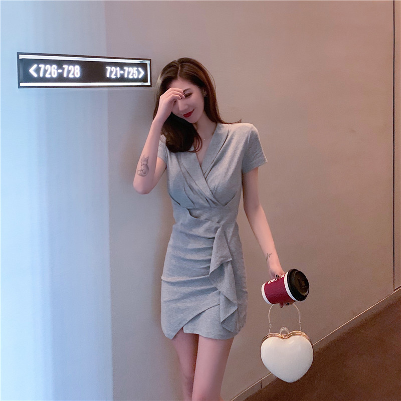 VK旗艦店 韓系不規則修身顯瘦荷葉邊短袖洋裝