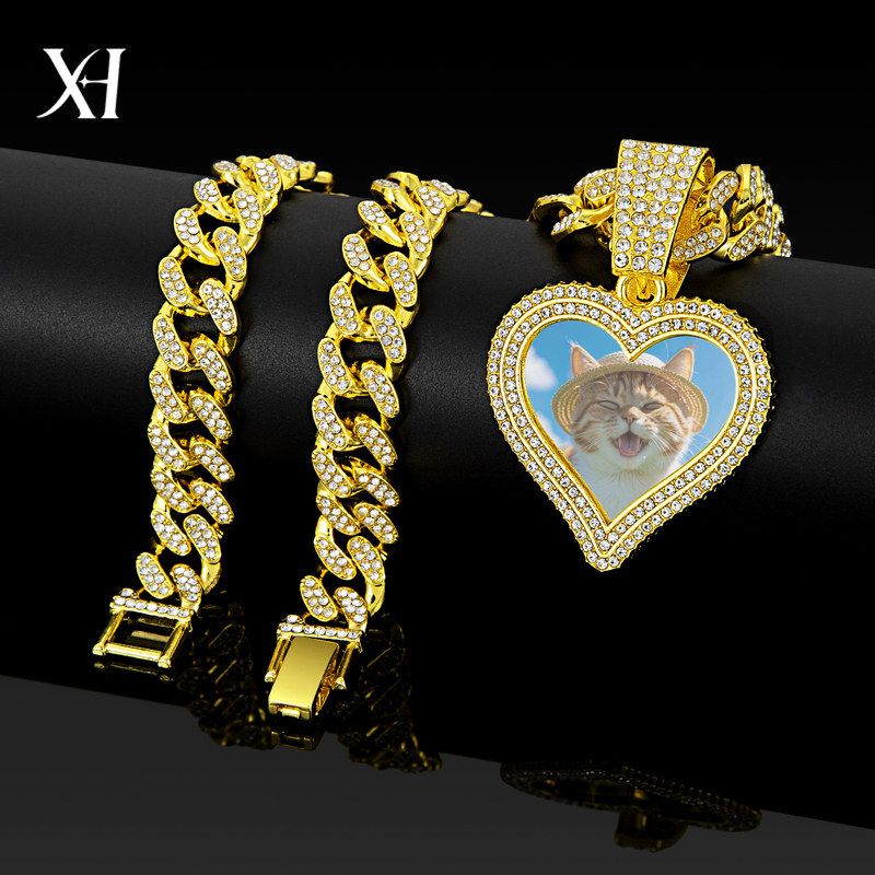 Heart-Shaped Love Photo Sticker Frame Pendant Necklace DIY Creative Pet Photo Ornament Cross-Border European and American Popular New Trend