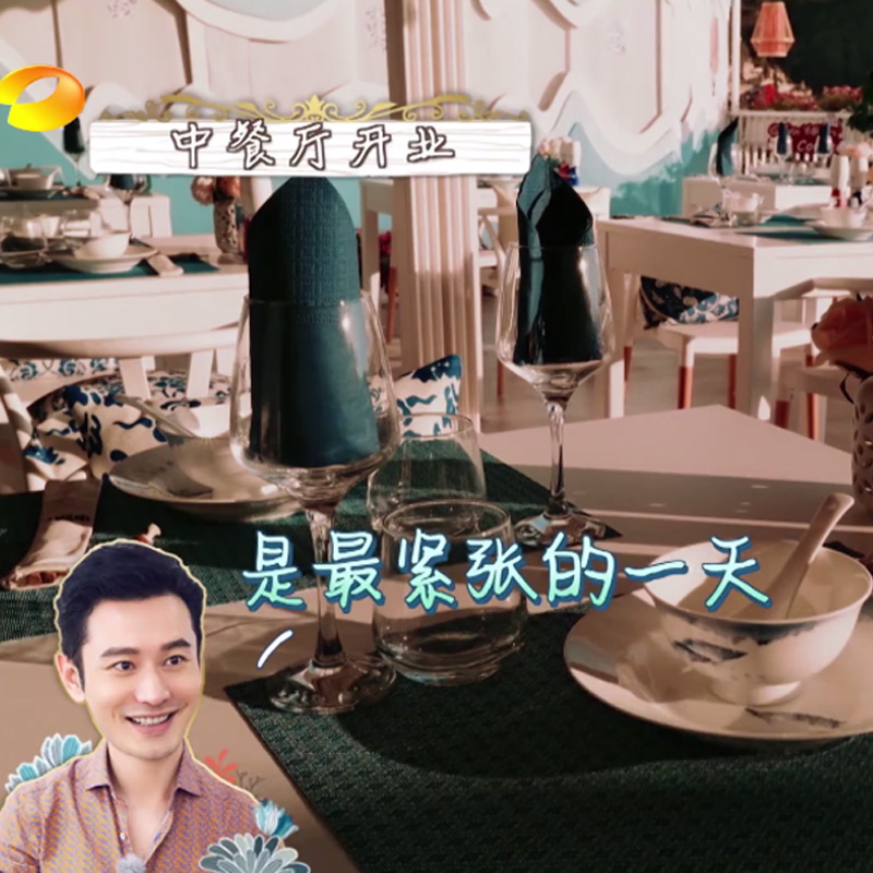 Old porcelain artisan ipads porcelain tableware suit household glair of blue and white porcelain bowl suit mandarin fish dishes dishes freehand brushwork in traditional Chinese