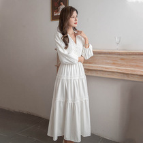 2021 autumn and winter New French plus velvet warm waist thin desert travel holiday white dress Super fairy