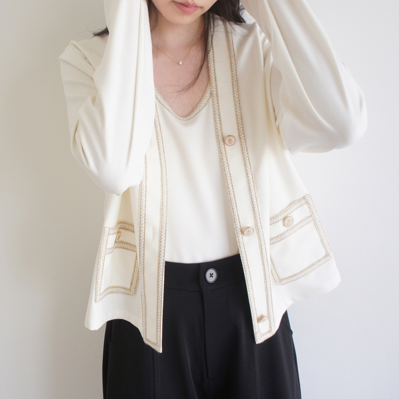 Lost and Found Apricot Color Contrast Webbing Dark Pattern Micro-Elastic Long-Sleeved V Neck Cardigan Suit Women's Jacket Lost and Found Apricot Color Contrast Webbing Dark Pattern Micro-Elastic Long-Sleeved V Neck Cardigan Suit Women's Jacket