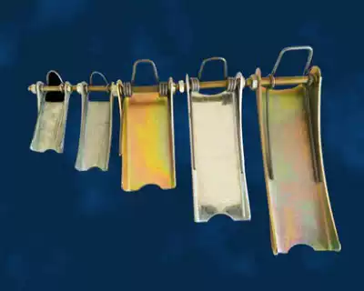 Anti-decoupling device tongue plate electric crane gantry crane crane crane crane buckle hook anti-slip buckle safety card thickening Crane