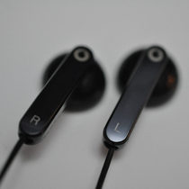 Originated from the UK with Mai American standard for IOS Android phone wire control 3 5mm round hole original headset