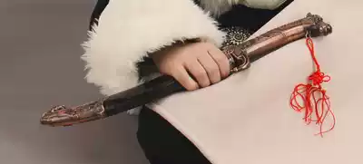 Horse dagger