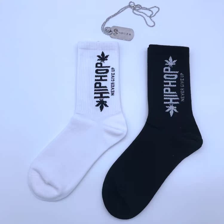 Châu Âu và Hoa Kỳ thời trang đường phố trượt ván hip-hop đường phố trong ống mỏng nam và nữ màu đen và trắng với vớ cotton dài vớ cao