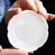 Teacup giữ sứ trắng nhỏ coaster cốc giữ cừu mỡ ngọc bích gốm Kung Fu bộ trà với zero tách trà sáng tạo chống cặn cách nhiệt - Trà sứ