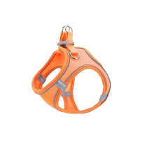 Dog and cat leash vest-style puppy harness for walking dogs and cats breathable and suitable for all seasons.