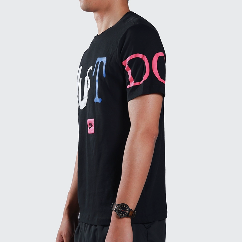 NIKE NSW TEE graffiti LOGO xu hướng nam thể thao áo phông ngắn tay giản dị 928367-010 - Áo phông thể thao