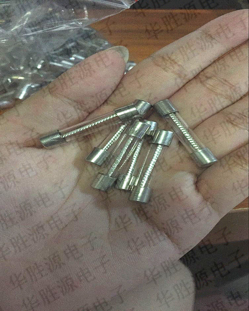 BUSSMANN MDL 8A 250V Slow melt 6X30 without feet coarse wire fuse