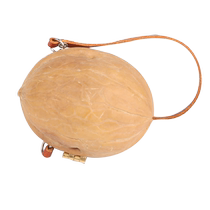 Goto QCHT0043 Handmade Walnut Pick Box Retro Exquisite Guitar Pick Storage Bag Shrapnel Clip Accessories