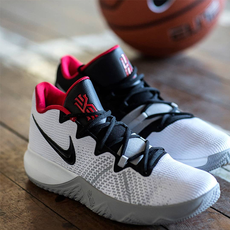 Nike Kyrie Flytrap Owen 4 phiên bản ngắn giày bóng rổ nam hồng ngoại AJ1935-001-102 giày tập gym nam
