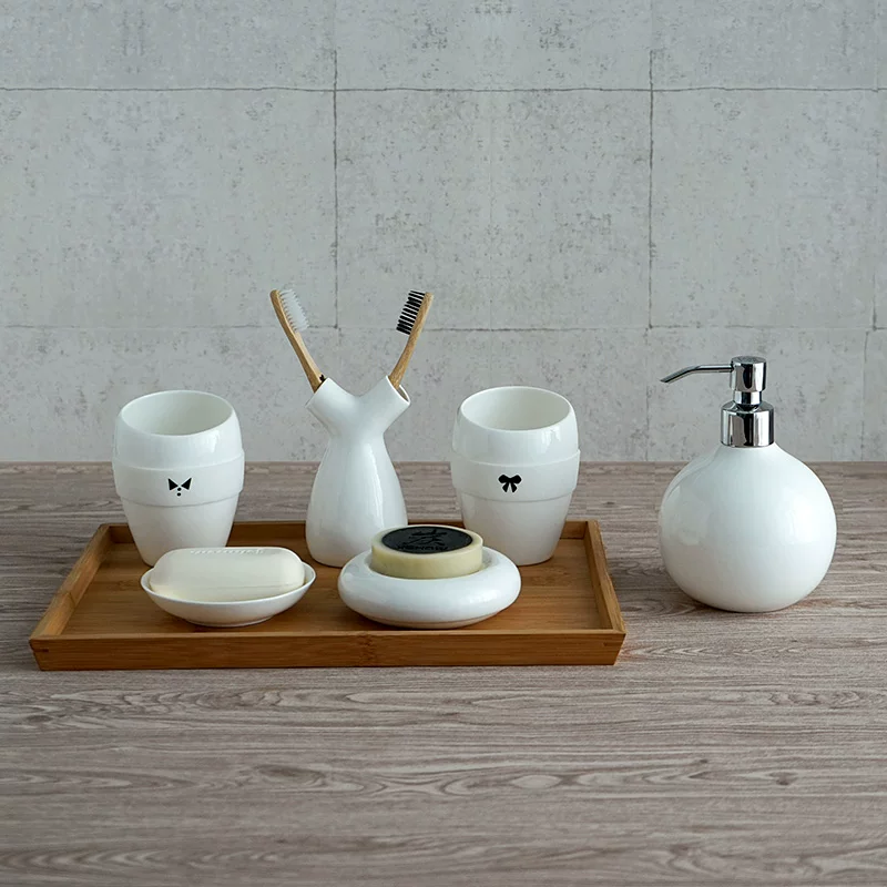 Ceramic set, mouthwash, European style, for beloved, simple and elegant design
