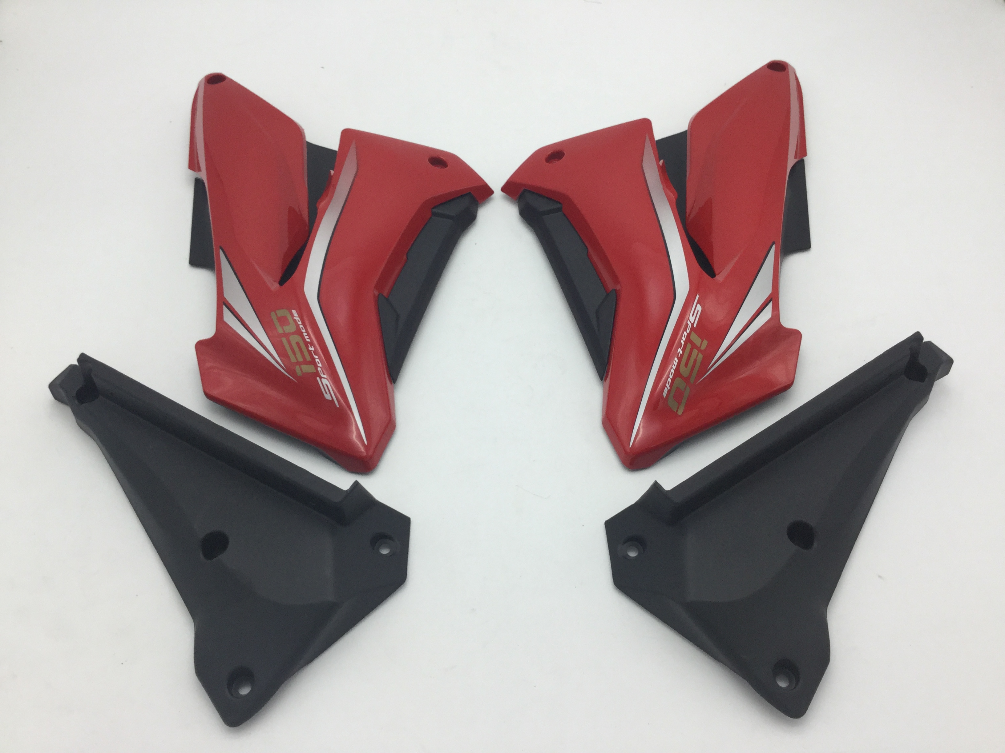 Locomotive accessories Applicable locomotive TNT150 Red Baolong BJ150-29B oil tank protective plate front guard wing