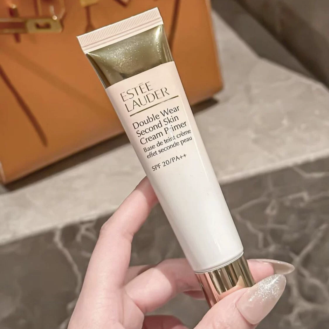 Победа ставок 25.10 Estee Lauder dw макияж и уход за кожей Kiss макияж подготовка SPF20++ 40 мл