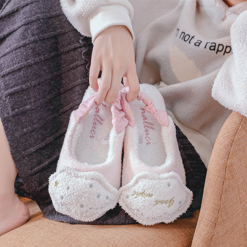 Soft and Fluffy 3D Cloud Star Maternity Slippers with Rubber Soles, Non-Slip, Non-Falling, Warm Indoor Home Slippers for Women