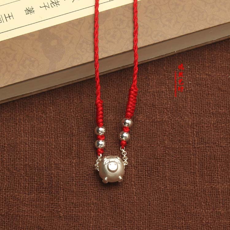 Vòng chân bằng bạc 990 sterling vòng chân / vòng tay lợn giàu Fu chuyển hạt đỏ tay dây / chân dây chuyển hạt nữ năm nay lắc chân đẹp độc