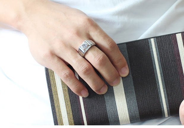 Bague homme OTHER   en Acier au titane - Ref 3087353 Image 4