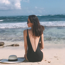 Korean black simple halter sexy bikini belly cover V-neck hot spring beach vacation swimsuit one-piece swimsuit female