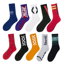 Tide brand socks Mens and womens stockings Street European and American middle tube socks ins college style long tube basketball Korean version hip hop tide socks