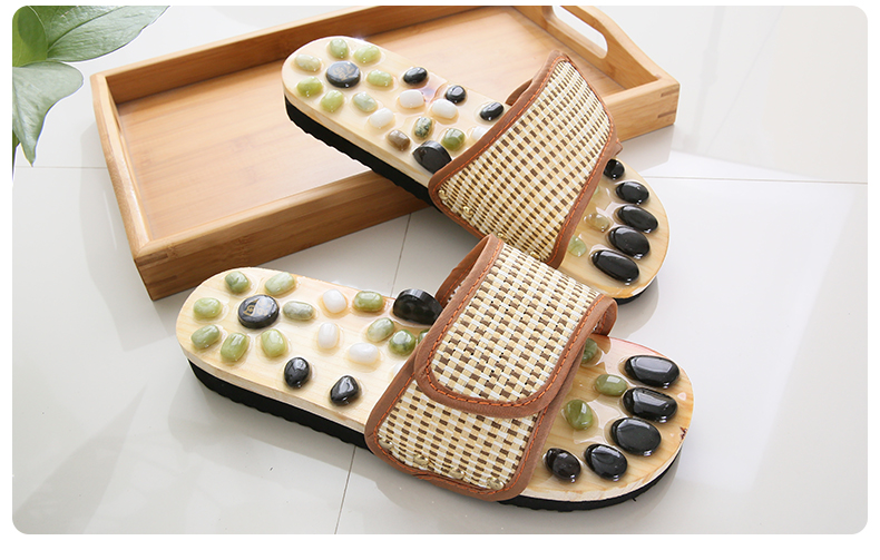 Đá sỏi ngay vào huyệt pedicure foot dép massage mùa xuân và mùa thu nam giới và phụ nữ agate nhà kích thước lớn các cặp vợ chồng dép mùa hè