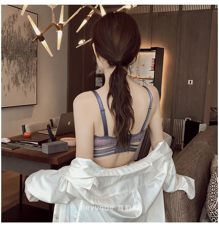 荷 韵 阁 2018 mùa xuân mới không có vành bra set sexy dây đai tập hợp để điều chỉnh bộ sưu tập của phụ nữ đồ lót vú