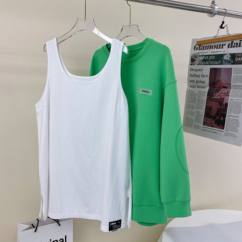 Muzi ideal new large size camisole female fat mm white large U-neck mid-length side slit vest 200 catties