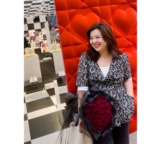 Romance Pie fat mm vintage black and white flower top female size V collar seven-point sleeve jacket 200 Jin send inner strap