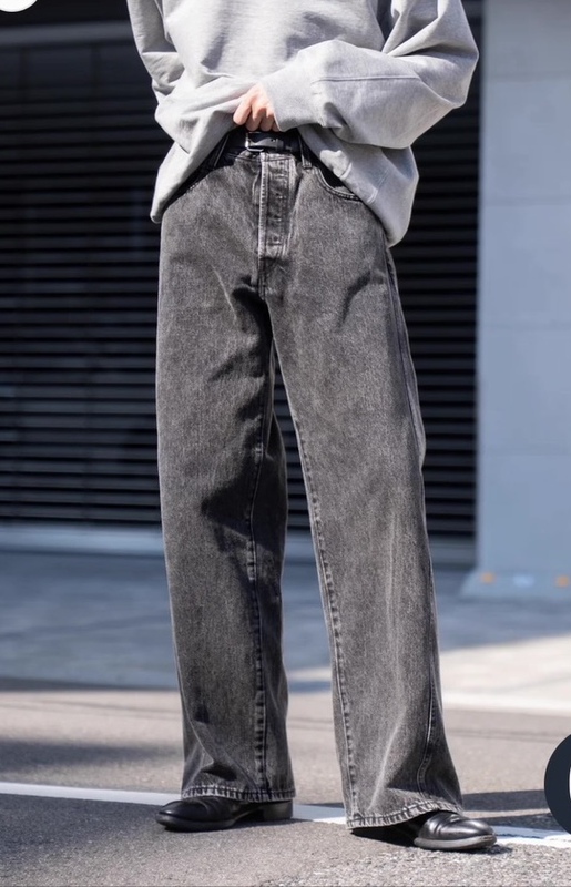 57,000 Yen High-End Sports Brand Collaboration Loose Casual Denim Pants 13 oz Thick Denim Fabric 57,000 Yen High-End Sports Brand Collaboration Loose Casual Denim Pants 13 oz Thick Denim Fabric