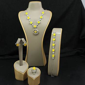 High-quality high-quality ice jade cabochon pendant, multi-stone bracelet, necklace, ring, design, personalized collarbone, versatile set