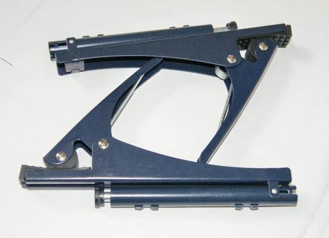 Clip-type ball table double fish 2001A column table tennis rack table tennis rack table tennis rack suit potty