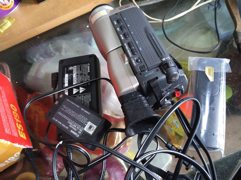 The Canon ES190 camera-Taobao