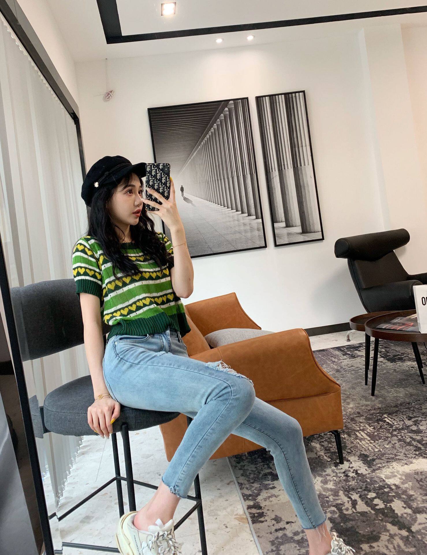 chic trendy slimming ripped jeans for women 2021 Spring and Autumn, Hyuna style 9-inch pants from Dongdaemun, South Korea pic 25