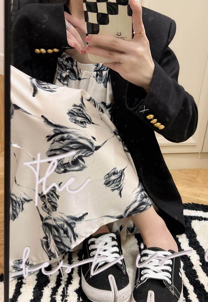 chic French retro high-end halter dress, summer ink-wash print, beach vacation, seaside photo long dress for women pic 14