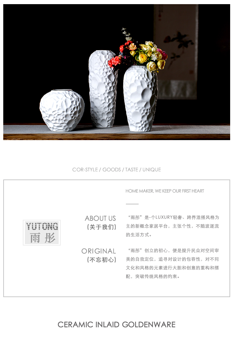 Red and white light rain much wind jingdezhen ceramic vase hotel lobby between example ceramic vases, home furnishing articles