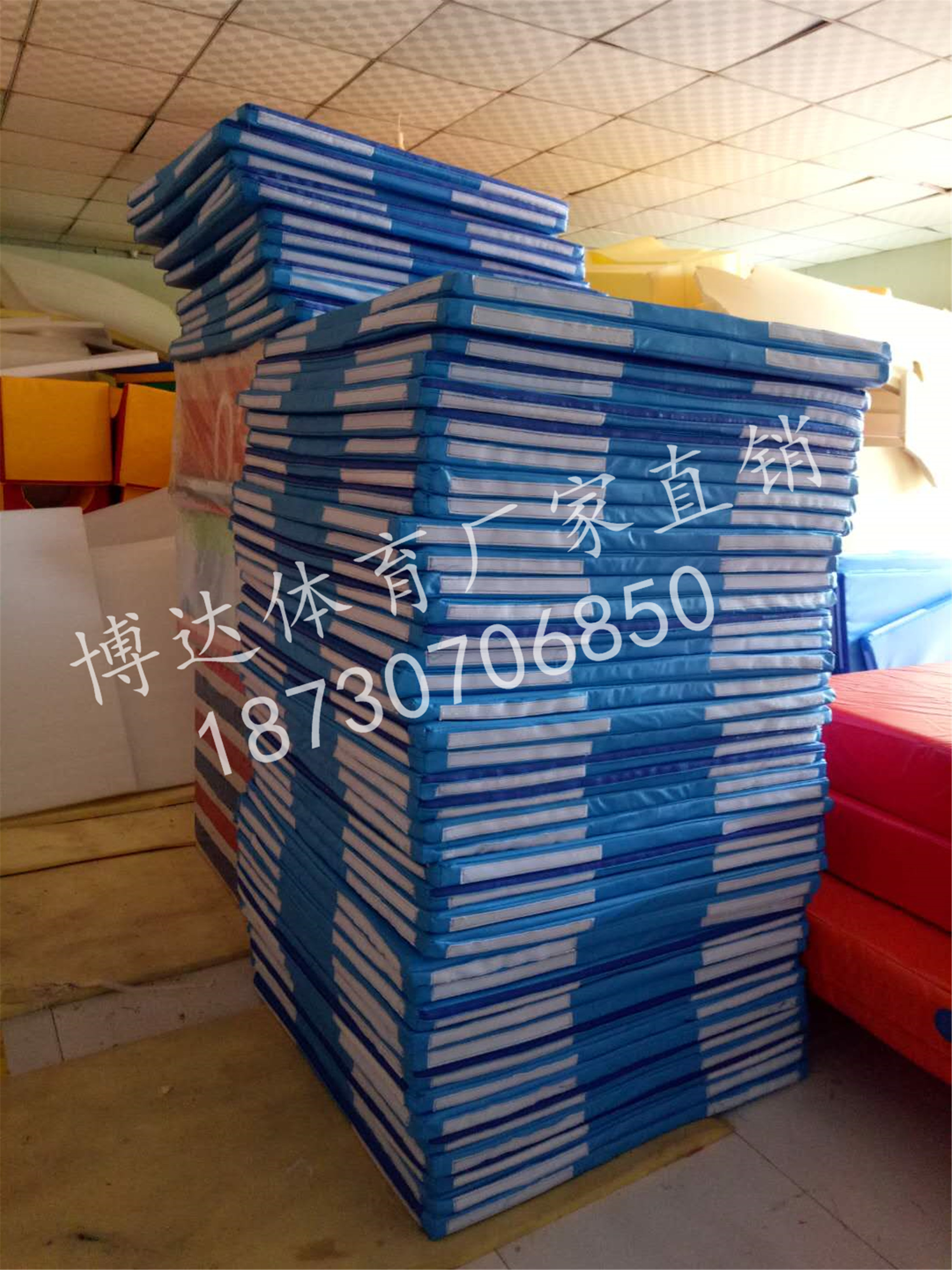 Thiết bị thể dục mềm pad bảo vệ cơ thể trẻ em Phòng thể thao nhỏ chống va chạm túi tường pad Bảo vệ phòng tập thể dục mat võ thuật mat - Thiết bị thể thao điền kinh xà treo tường