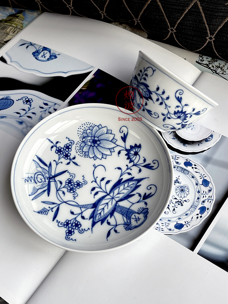 German MEISSEN mason classic blue onion series Chinese porcelain teacup disk group