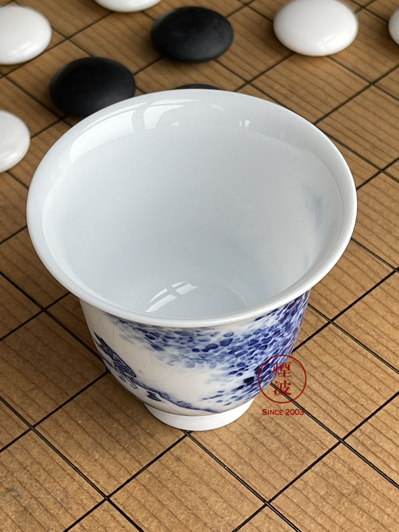 Jingdezhen nine calcinations hand - made blue - and - white porcelain hand landscape beauty fishing cup tea cups