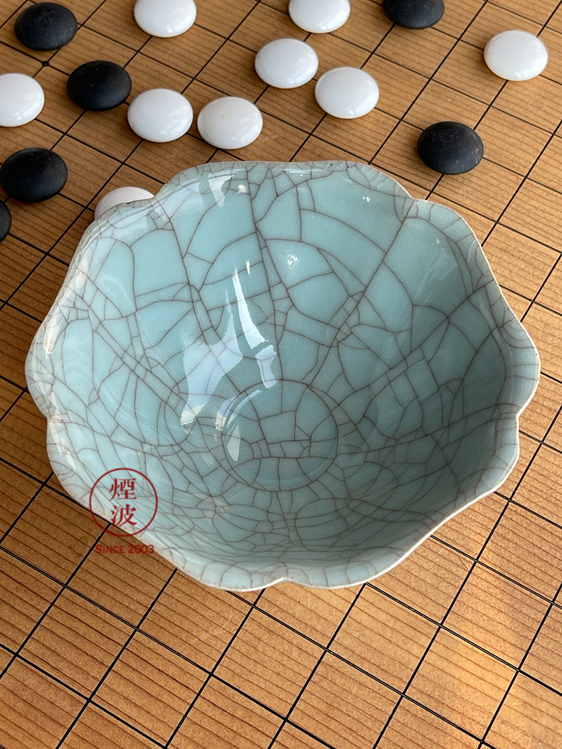 Those said 49-year-old kyoko, Japan, the three broke sichuan wrasse endure as endure celadon imitation song dynasty style typeface ice cracked piece of round bowl